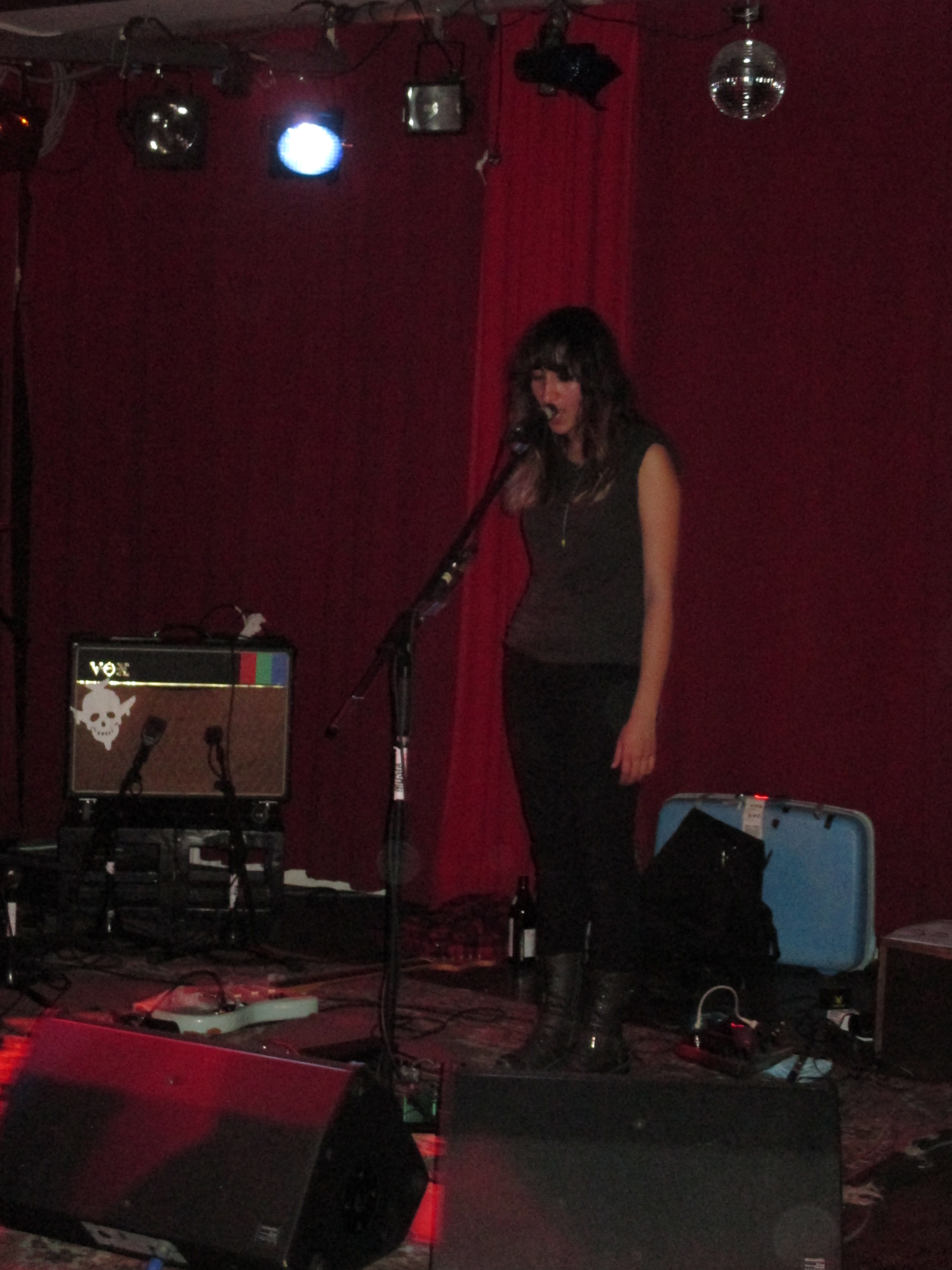 LorelleMeetsTheObsolete2014-04-02MuzClubNuernbergGermany (5).JPG